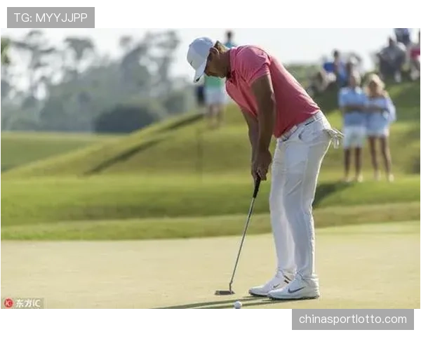 科普卡赛后坦言：“最后一洞推杆线路判断失误，但亚军是公平结果”